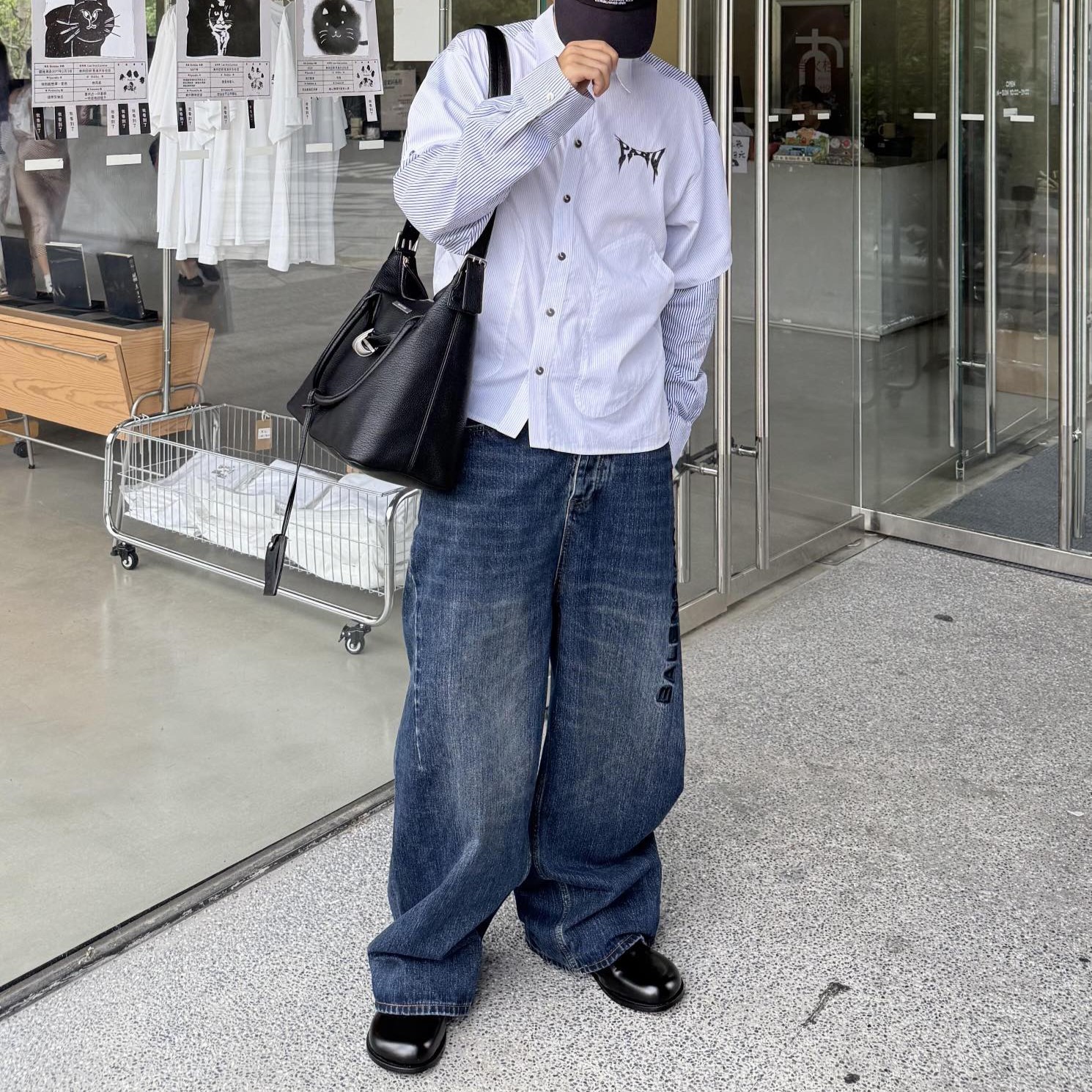 발렌시아가 남성 청바지