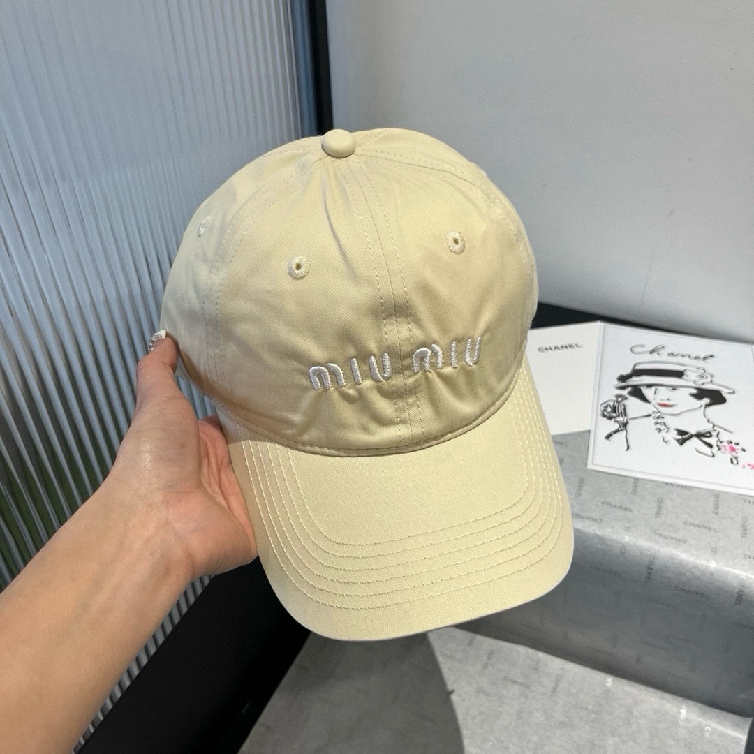 미우미우 모자 볼캡