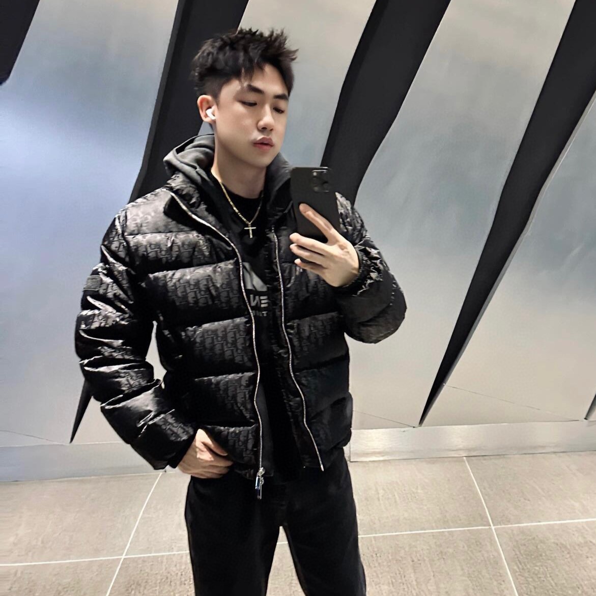 디올 남성 패딩 2가지 색상