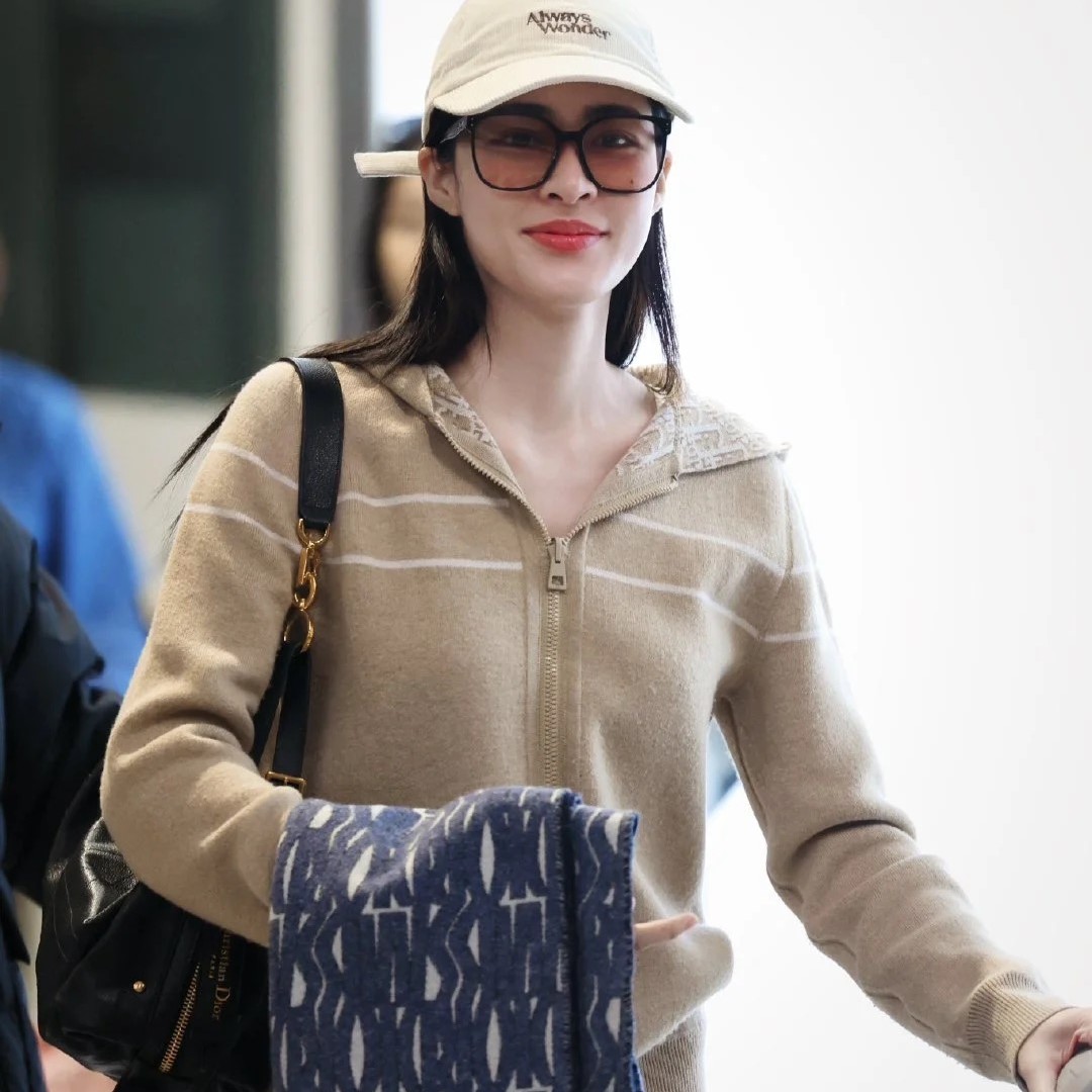 디올 여성 양면 후드집업