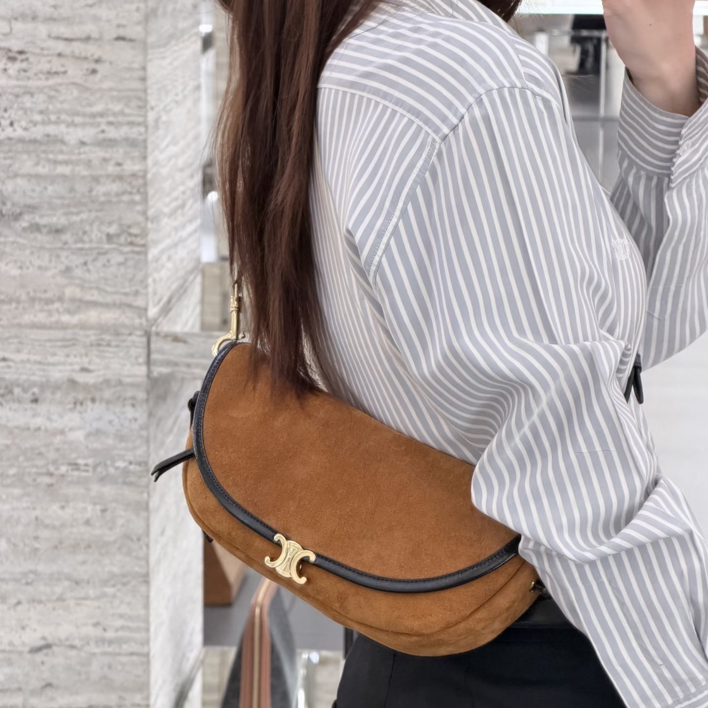 셀린느 리틀 하프문 소프트 트리오페 스웨이드 숄더백
