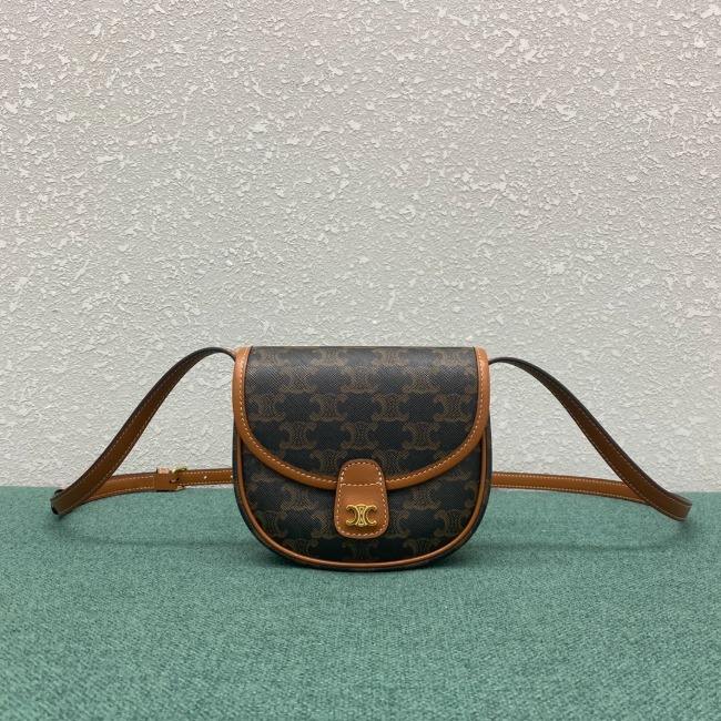 셀린느 TRIOMPHE BESACE Bag