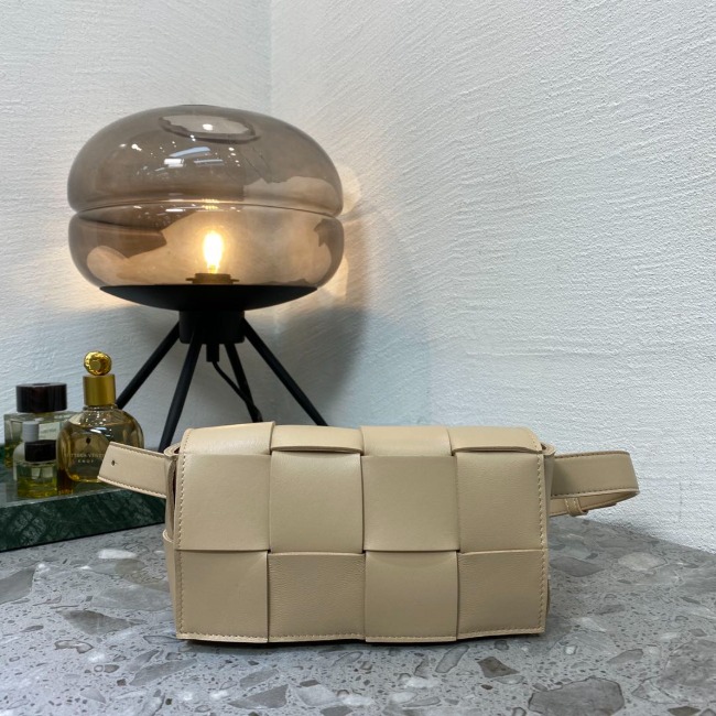 보테가 Cassette Bag