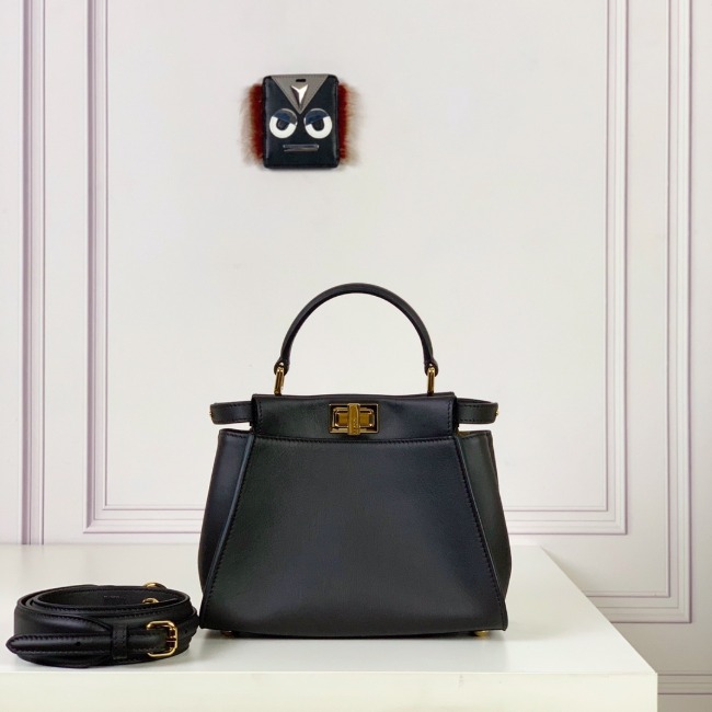 펜디 PEEKABOO ICONIC MINI BAG
